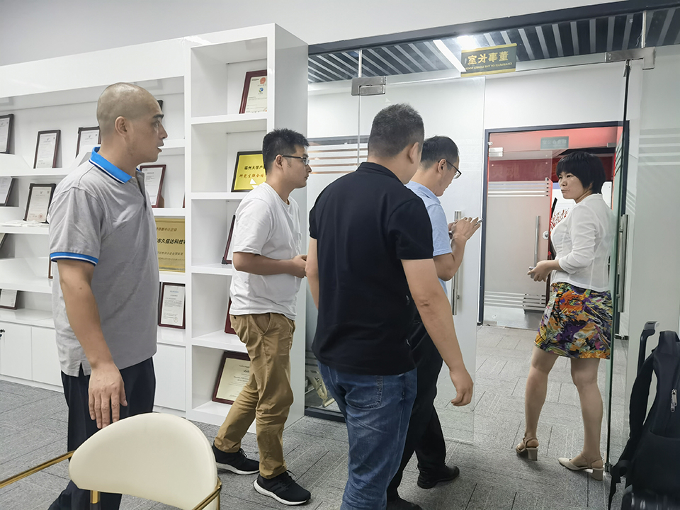 华体会签约ac米兰欢迎添可智能看厂,为您带来环保包装解决方案(图2)