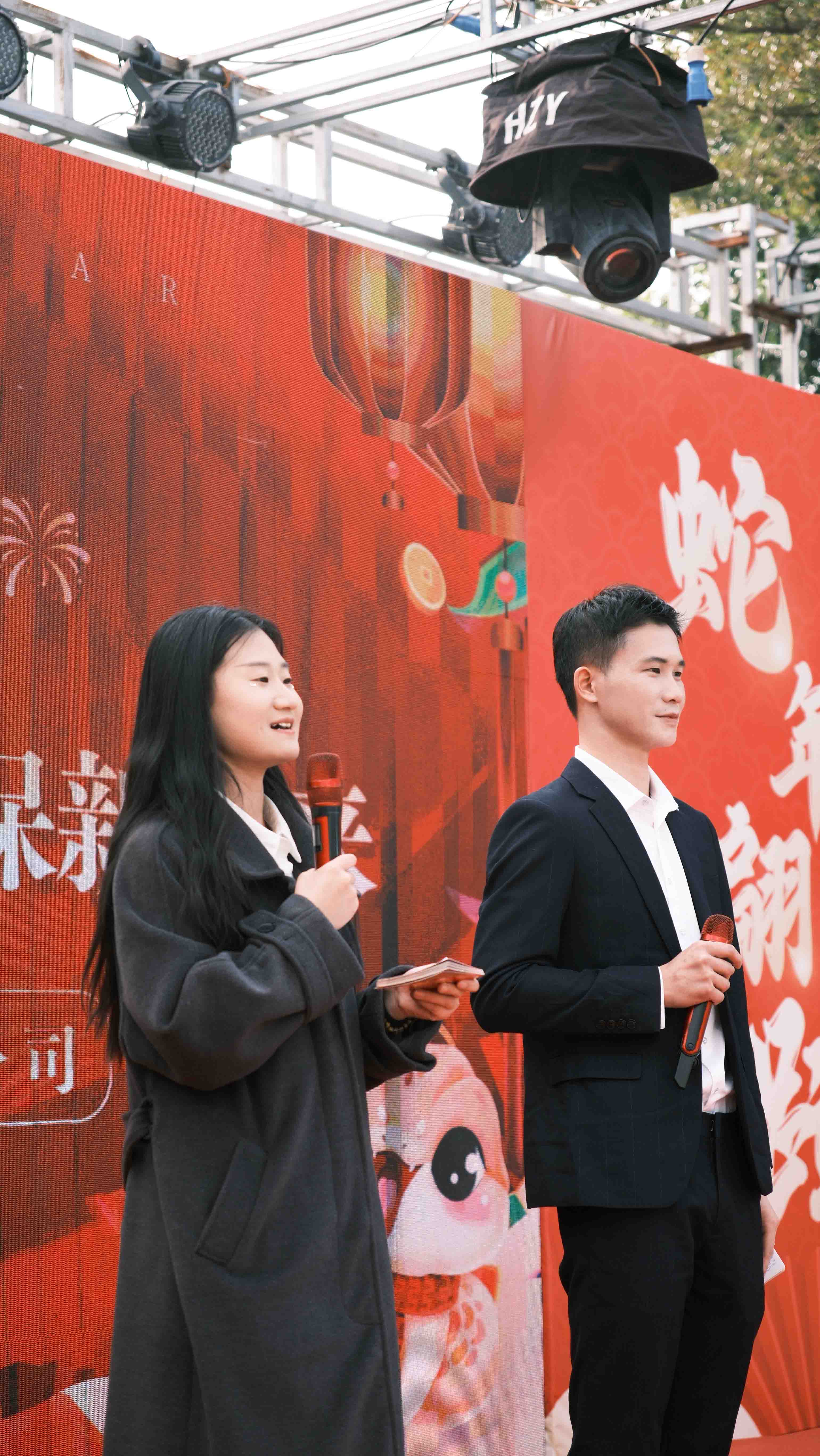 华体会签约ac米兰科技2024年年会圆满落幕:感恩同行,共创环保新未来,乘风破浪,梦想起航(图4)