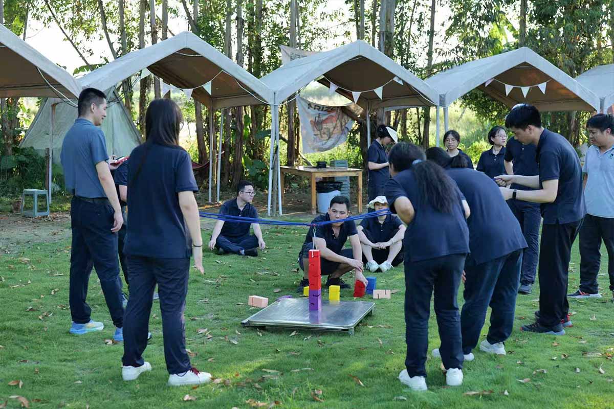 华体会签约ac米兰欢乐田园团建:烧烤飘香间,共筑团队情(图3)